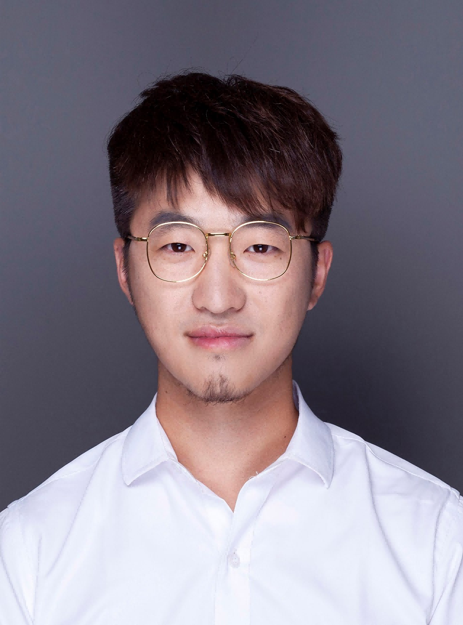 洪子潇 副经理